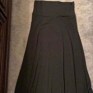 Long black maxi skirt